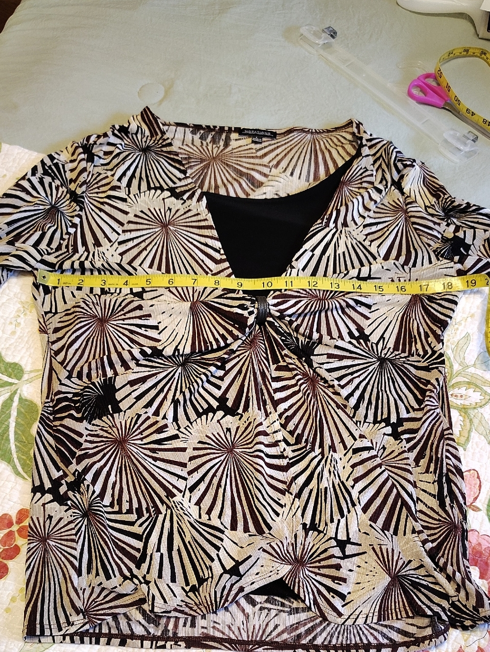 Notations Layered Top - L - Picture 9 of 11